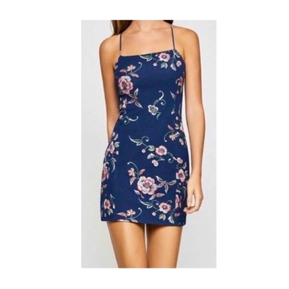 NWT BCBGeneration Blue Floral Bodycon Dress